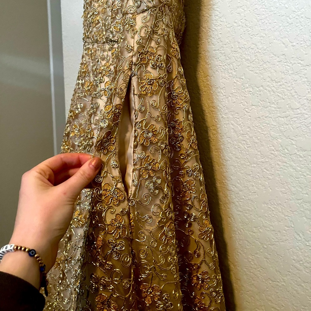 NEVER WORN Prom Dress